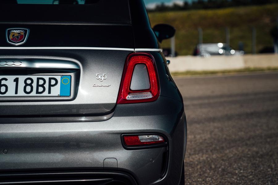 Детали экстерьера Abarth 595C Turismo (312) 2016 года  (WW) (фото 6 из 31)
